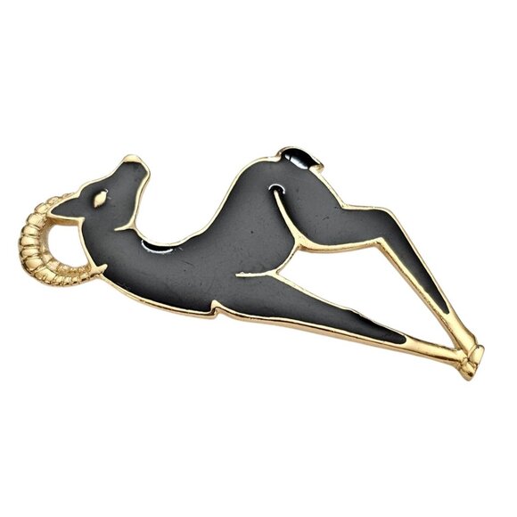 Trifari Vintage Black Enamel Gazelle Brooch, Signed - Picture 2 of 7